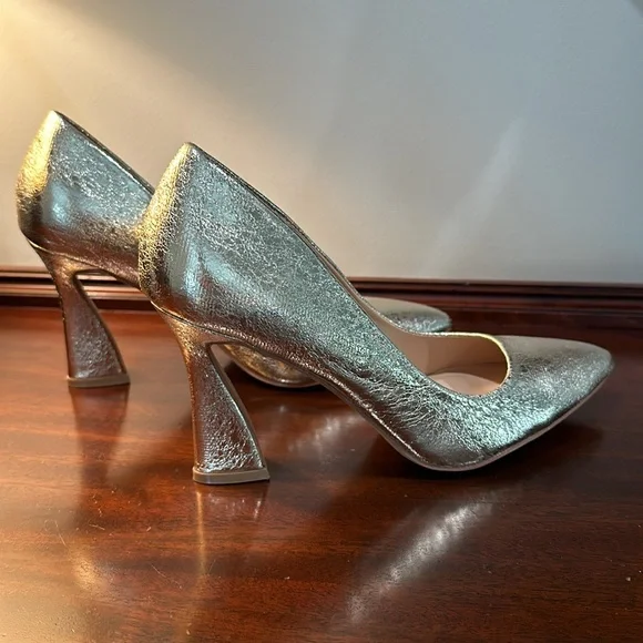 NWOT ShuShop Metallic Gold Lenoir Heels 9 - Picture 2 of 6